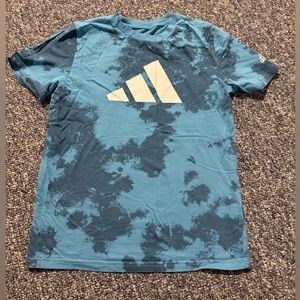 adidas boys shirt, medium